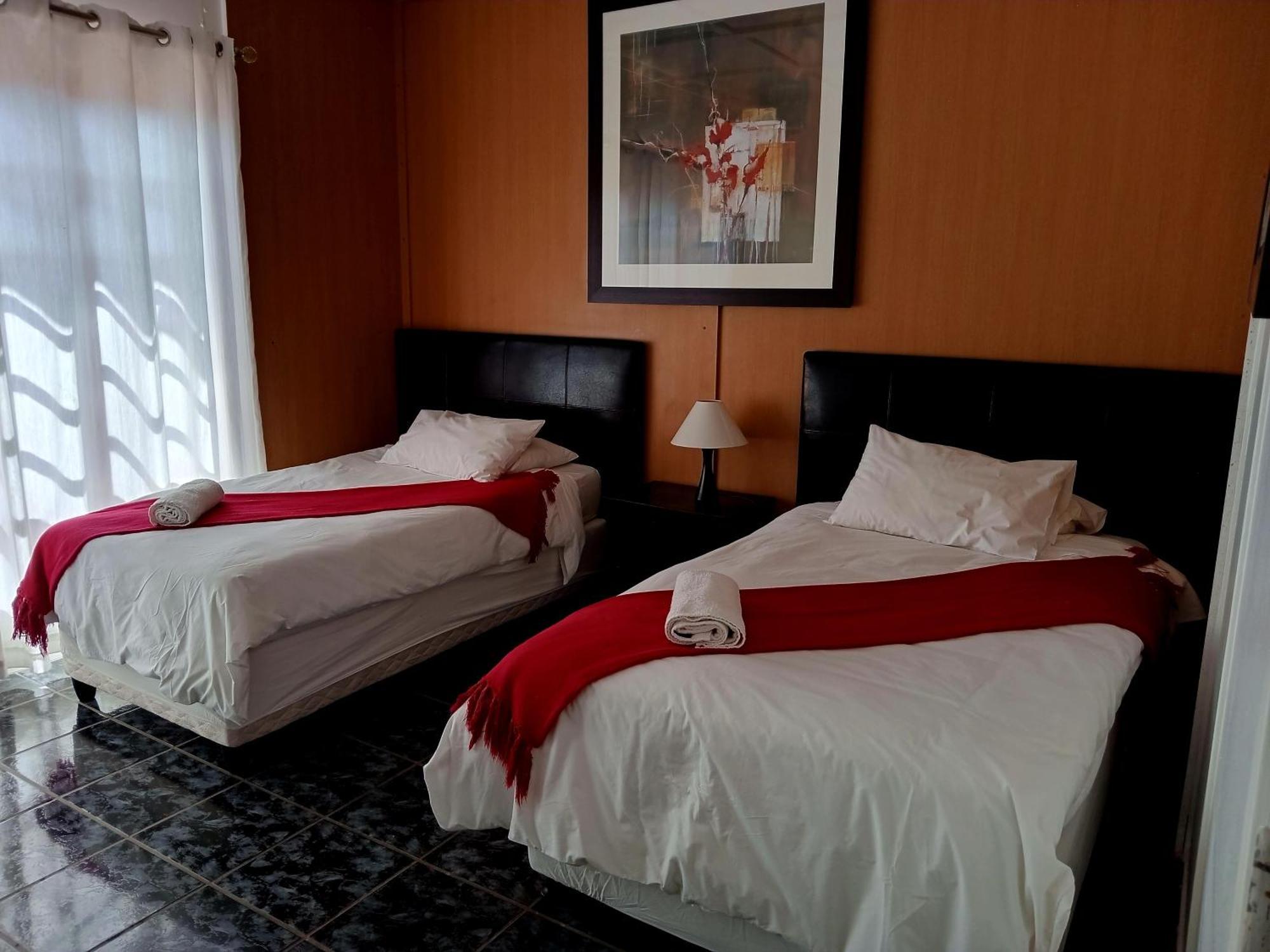 Sunrose Group Of Guesthouses Gariepdam Bagian luar foto