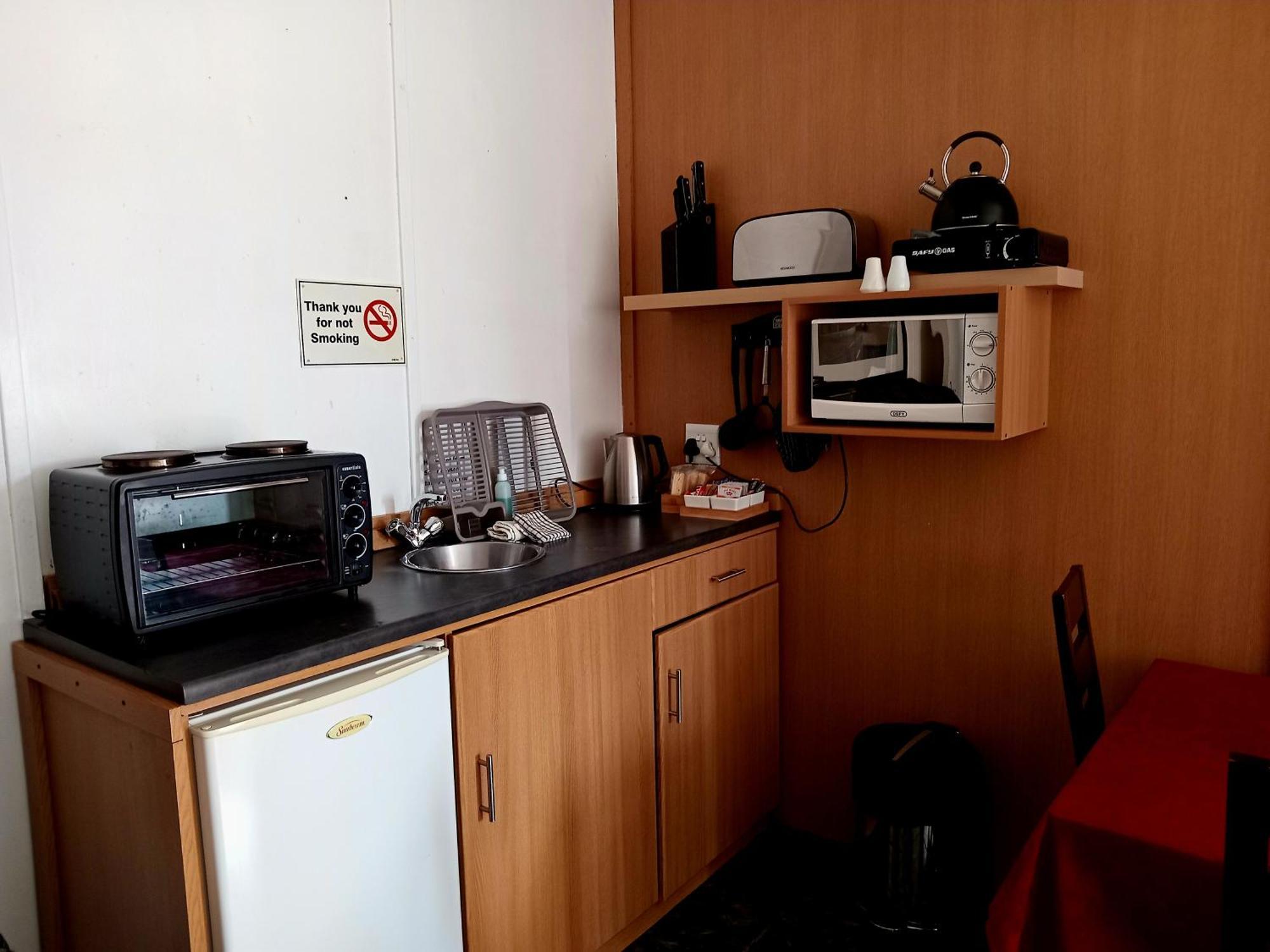 Sunrose Group Of Guesthouses Gariepdam Bagian luar foto