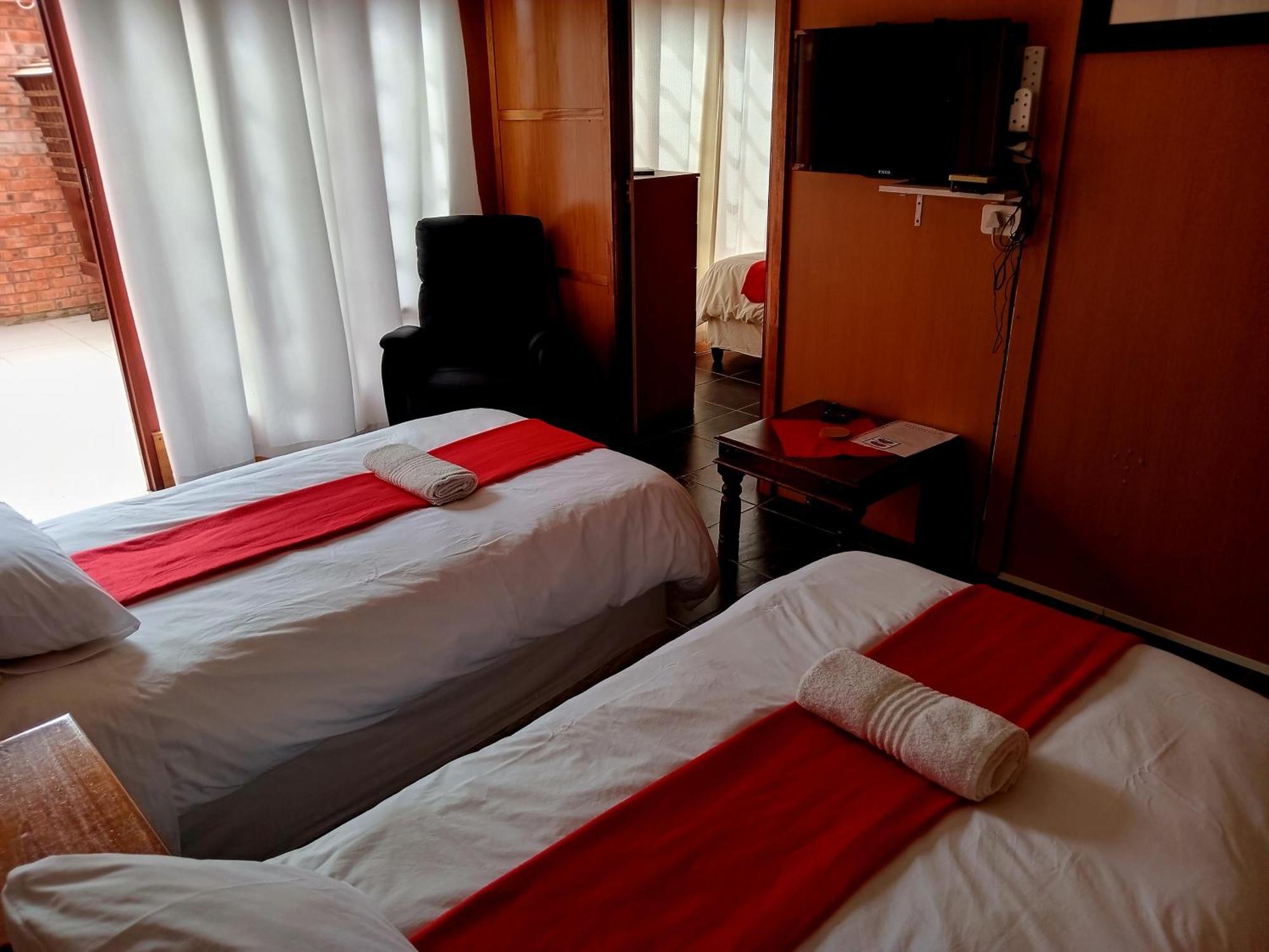 Sunrose Group Of Guesthouses Gariepdam Bagian luar foto