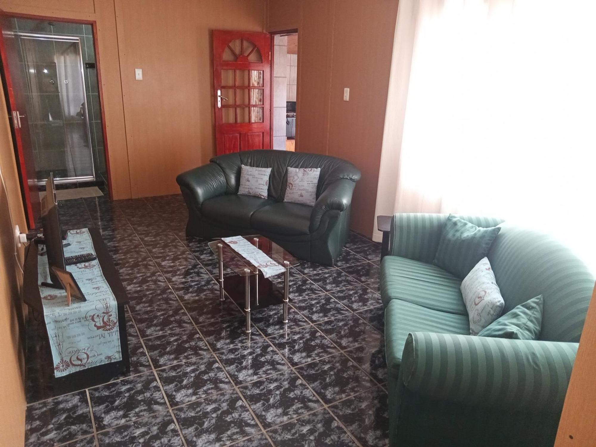 Sunrose Group Of Guesthouses Gariepdam Bagian luar foto